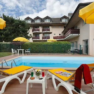 Logis Arc En Ciel Hotel